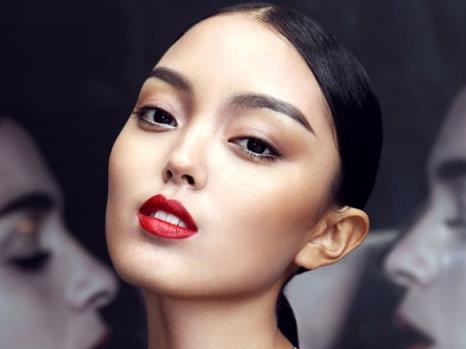 Người phụ nữ g&ograve; m&aacute; cao, mũi nhỏ thường l&agrave;m tr&aacute;i lời chồng