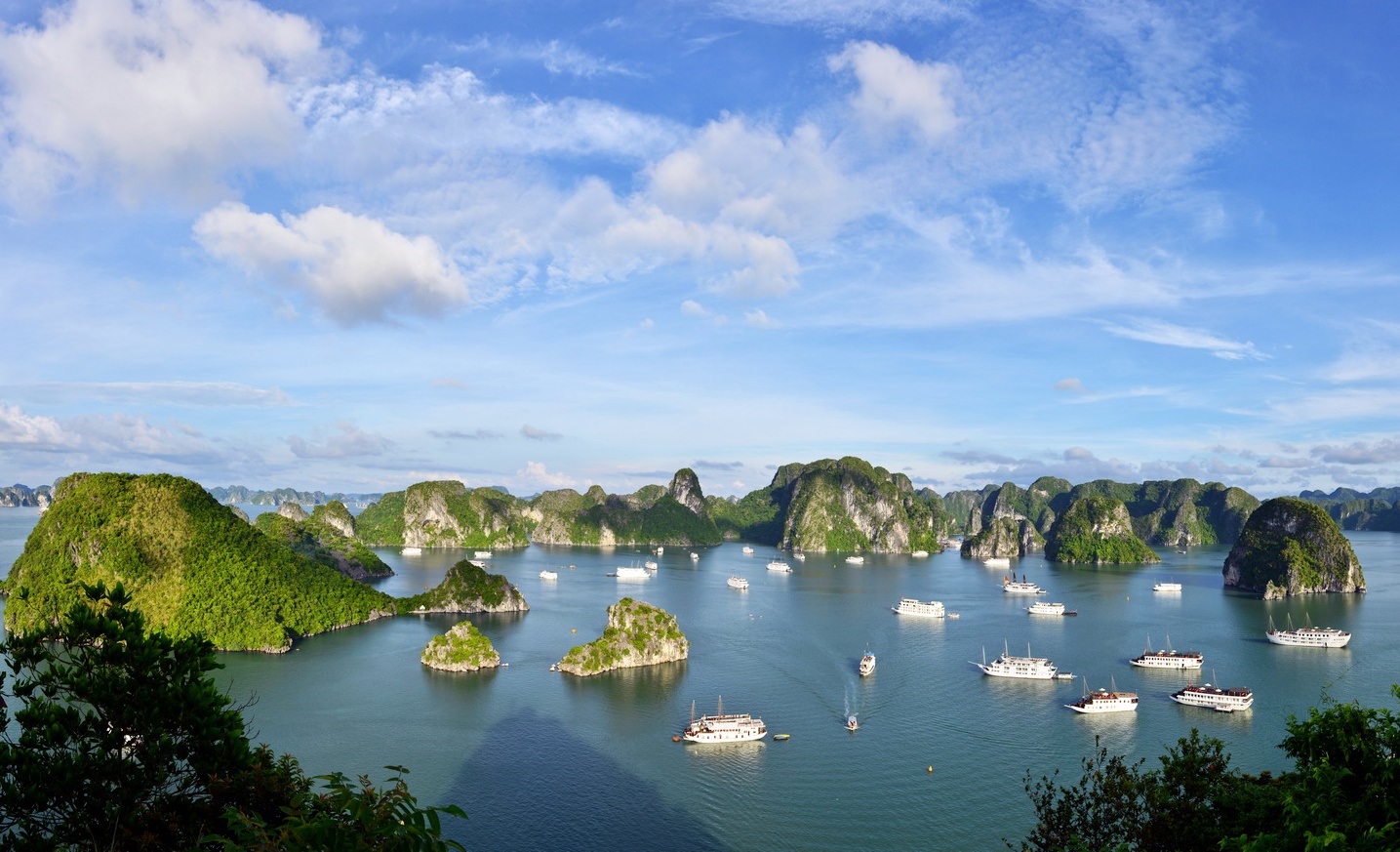 Xử l&yacute; nghi&ecirc;m khắc những t&agrave;u du lịch sai phạm ở Hạ Long g&oacute;p phần tạo m&ocirc;i trường du lịch an to&agrave;n, chuy&ecirc;n nghiệp