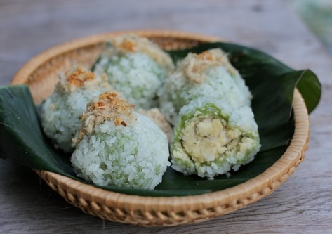 Người N&ugrave;ng c&oacute; tục l&agrave;m b&aacute;nh kh&uacute;c v&agrave;o ng&agrave;y Tết Đoan Ngọ