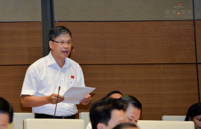 &Ocirc;ng Nguyễn Sỹ Cường - đại biểu Quốc hội đ&aacute;nh gi&aacute; về t&igrave;nh trạng thịt lợn gi&aacute; rẻ như khoai v&agrave; n&ocirc;ng d&acirc;n chịu thua lỗ nặng nề