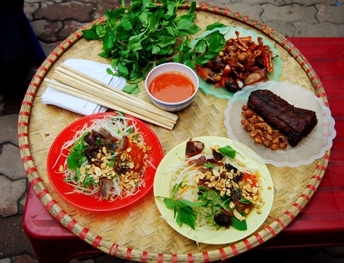 Kh&ocirc;ng n&ecirc;n uống c&agrave; ph&ecirc; v&agrave; c&aacute;c loại đồ uống c&oacute; chất k&iacute;ch th&iacute;ch trước k&igrave; thi THPT Quốc gia