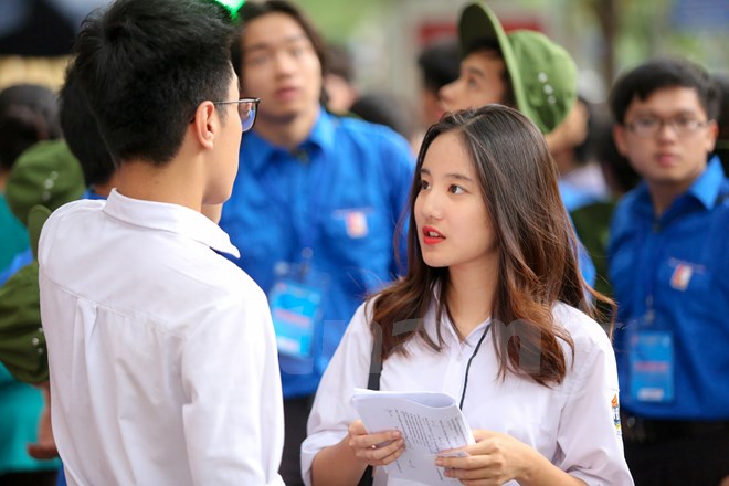 Th&iacute; sinh tra cứu điểm chuẩn đại học 2017 tr&ecirc;n website của trường hoặc tr&ecirc;n một số k&ecirc;nh th&ocirc;ng tin kh&aacute;c