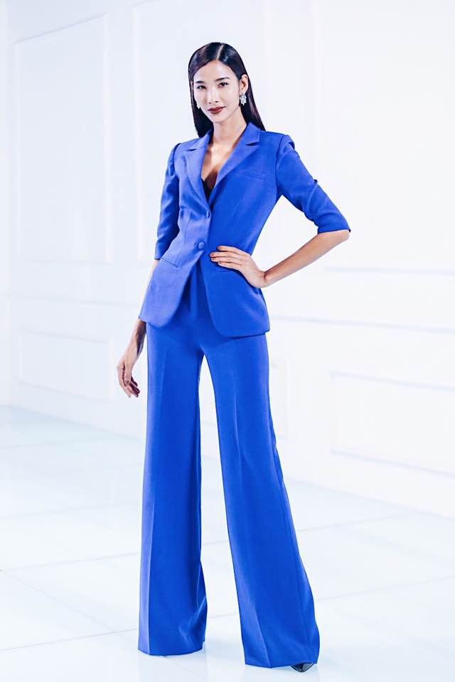 Một bộ trang phục c&aacute; t&iacute;nh kh&aacute;c của si&ecirc;u mẫu Ho&agrave;ng Th&ugrave;y
