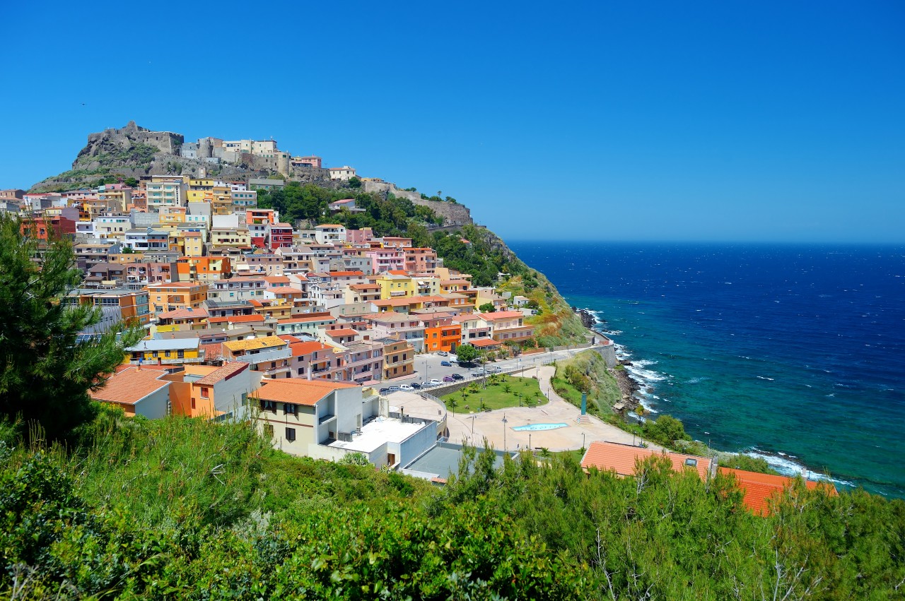 Sardiania l&agrave; một trong hai h&ograve;n đảo đẹp nhất ở Italia