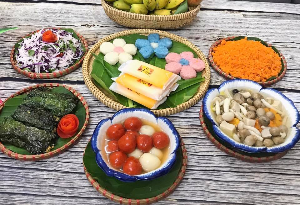 Cơm cúng rằm tháng 7 của chủ bếp Tô Hưng Giang với các món Cơm cúng rằm tháng 7 của chủ bếp Tô Hưng Giang với các món