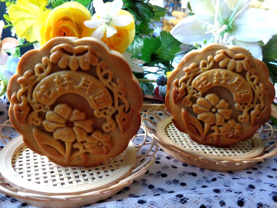 Th&agrave;nh phẩm l&agrave; những chiếc b&aacute;nh nướng v&agrave;ng thơm đẹp mắt