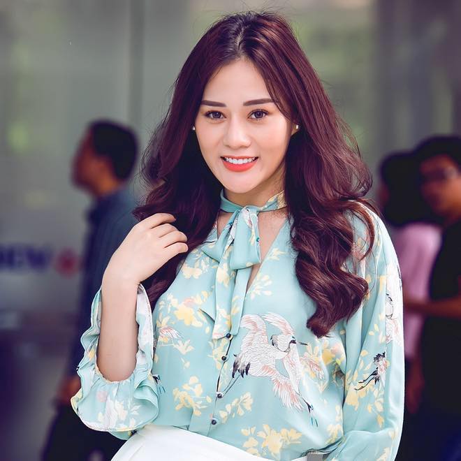 Diễn viên Phương Oanh vai Mai