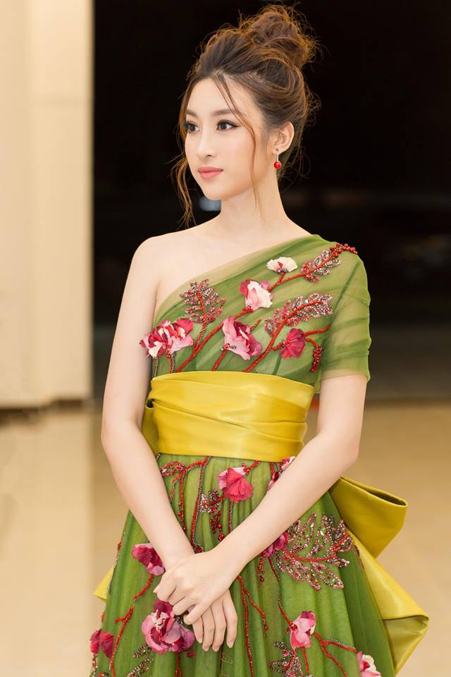 Hoa hậu Đỗ Mỹ Linh đẹp như hoa trong lần xuất hiện gần đ&acirc;y nhất