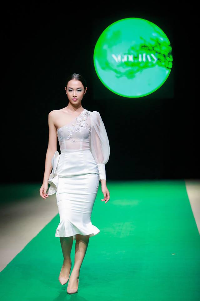Những thiết kế của Hoa hậu Ngọc Hân với nhiều kiểu dáng đẹp mắt Những thiết kế của Hoa hậu Ngọc Hân với nhiều kiểu dáng đẹp mắt