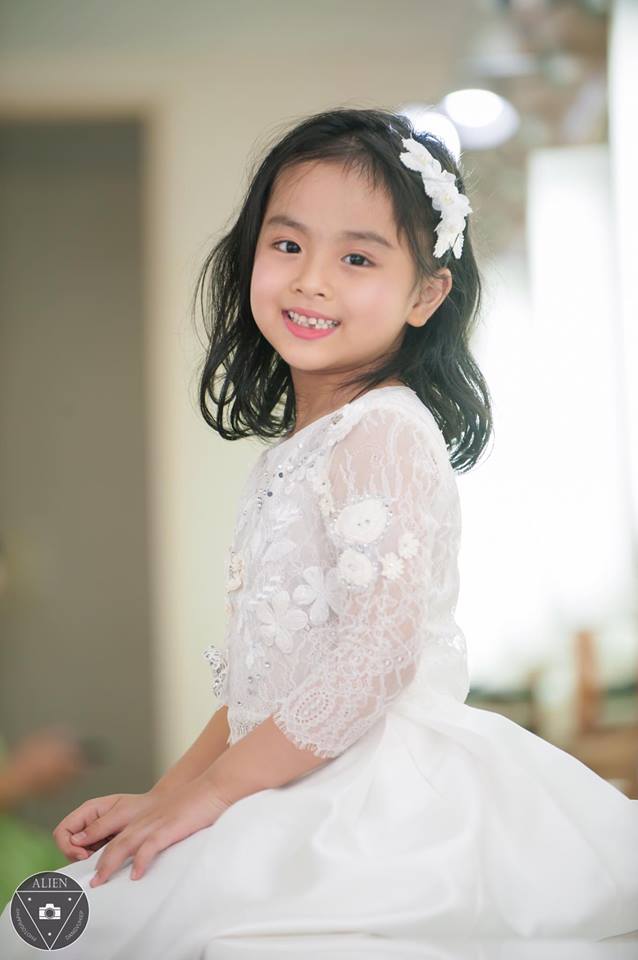 Những mẫu nhí trong sáng, đáng yêu trong các thiết kế của Hoa hậu Ngọc Hân Những mẫu nhí trong sáng, đáng yêu trong các thiết kế của Hoa hậu Ngọc Hân