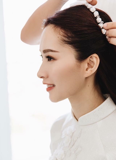 Hoa hậu Đặng Thu Thảo xinh đẹp, dịu d&agrave;ng trong lễ ăn hỏi c&aacute;ch đ&acirc;y v&agrave;i ng&agrave;y