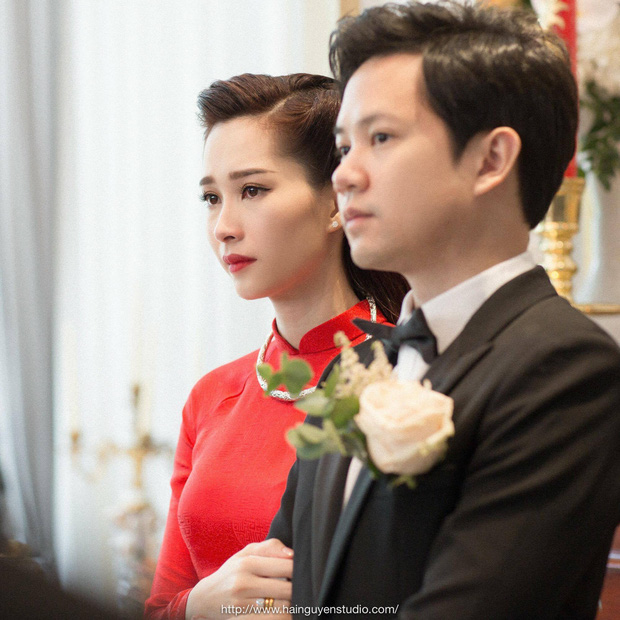 Gi&acirc;y ph&uacute;t x&uacute;c động của Thu Thảo trong ng&agrave;y th&agrave;nh h&ocirc;n trọng đại của m&igrave;nh