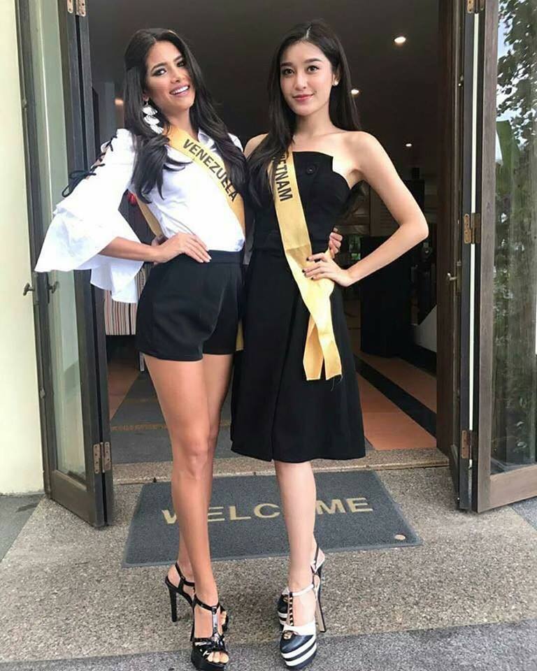 Huyền My c&ugrave;ng c&aacute;c th&iacute; sinh kh&aacute;c tại Miss Grand