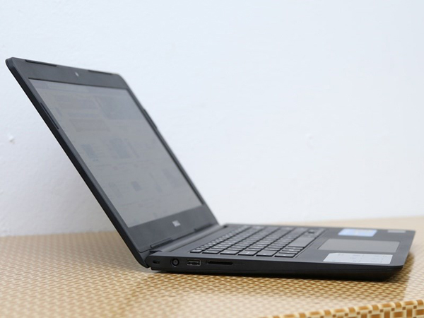 Laptop gi&aacute; rẻ Dell 'xưng danh' nổi bật trong top laptop gi&aacute; rẻ