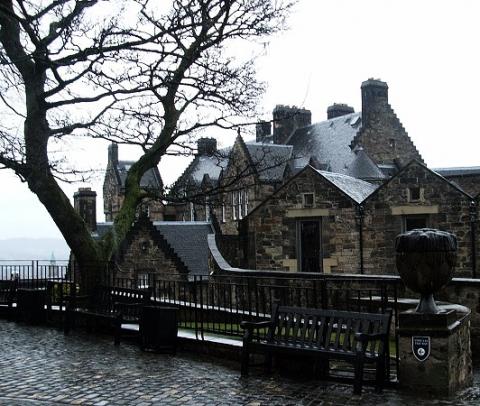 Edinburg l&acirc;u đ&agrave;i 'ma &aacute;m' nhiều kh&aacute;ch tham quan nhất tại Anh