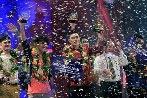L&ecirc; Dương Bảo L&acirc;m đăng quang Cười Xuy&ecirc;n Việt lần thứ nhất