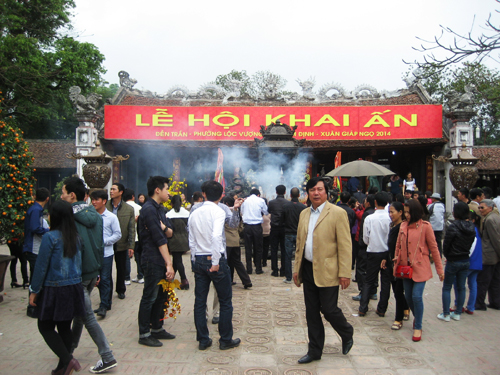 Tất cả c&aacute;c nghi lễ tại di t&iacute;ch đền Trần từ l&acirc;u đ&atilde; lưu giữ được c&aacute;c phong tục cổ truyền của 13win OKVIP tựa game giải trí đỉnh cao