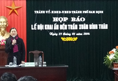 Lễ hội Khai ấn đền Trần 2016 quyết &lsquo;ghi điểm&rsquo; trong l&ograve;ng du kh&aacute;ch
