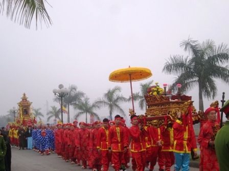 Lễ hội Khai ấn đền Trần 2016 quyết &lsquo;ghi điểm&rsquo; trong l&ograve;ng du kh&aacute;ch