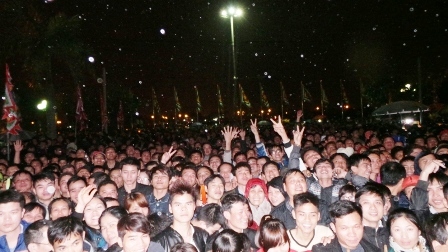 Lễ hội Khai ấn đền Trần 2016 quyết &lsquo;ghi điểm&rsquo; trong l&ograve;ng du kh&aacute;ch