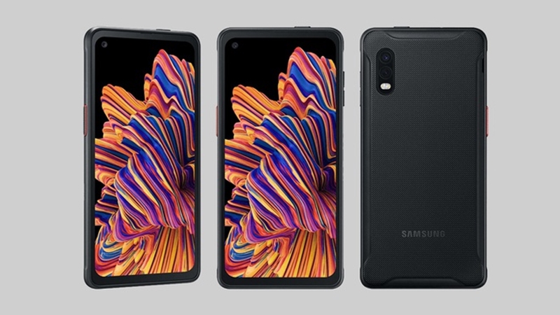 Camera sau với cảm biến ch&iacute;nh 25 MP, ống k&iacute;nh g&oacute;c rộng 8 MP, camera seflie 13 MP 