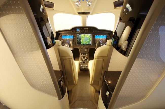 m&aacute;y bay của Honda