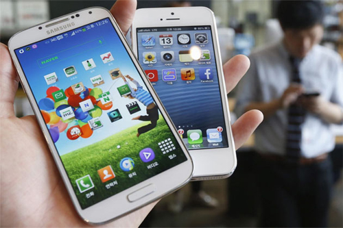 apple lại muốn cấm b&aacute;n sản phẩm Samsung