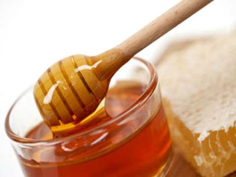 l&aacute; m&iacute;t v&agrave;ng chữa tưa lưỡi