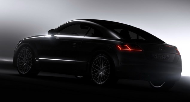 Với thiết kế lấy cảm hứng từ mẫu Allroad Shooting Brake concept, Audi TT thế hệ thứ ba sở hữu những đường nét góc cạnh, sắc nét hơn phiên bản trước. Nội thất được nâng cấp lại, hiện đại và sang trọng. Với trọng lượng nhẹ hơn, khả năng vận hành của xe cũng được cải thiện đáng kể.