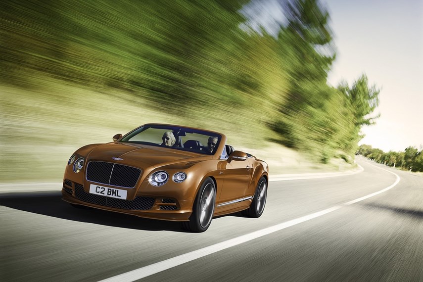 Bentley Continental GT Speed bản 2015 tiếp tục sử dụng động cơ W12 dung tích 6.0 lít nhưng nhờ hiệu chỉnh một số chi tiết mà công suất cực đại tăng 10 mã lực lên mức 626 mã lực, mô-men xoắn cực đại tăng 23 Nm lên mức 820 Nm. Xe chỉ cần 4 giây để tăng tốc từ 0-100 km/h và có tốc độ tối đa lên tới 331 km/h.