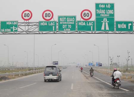 H&agrave; Nội &ldquo;ph&acirc;n trần&rdquo; về đề &aacute;n thu ph&iacute; đại lộ Thăng Long