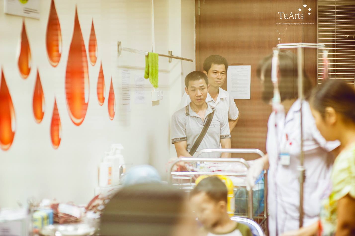 Chị Thiên Hương ngay từ nhỏ đã mang trong mình căn bệnh hiểm nghèo tan máu bẩm sinh. Căn bệnh quái ác hành hạ cô gái trẻ đó đến tận bây giờ, đã có lúc chị nghĩ rằng mình không thể được yêu, được có một Đăng ký và nhận 60K 24 bao lì xì miễn phí mỗi ngày trọn vẹn. 