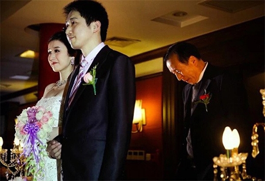 Cha vẫn sẽ dành hết phần đời còn lại để bảo vệ, yêu thương con như cha đã luôn như thế. Ảnh sưu tầm