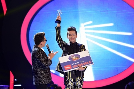 Gương mặt thân quen 2016: Bạch Công Khanh trở thành ‘thánh bắt chước’