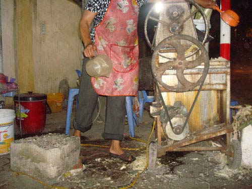 Tin tức trong ng&agrave;y 24/5: B&aacute;nh m&igrave; sản xuất từ chất cấm g&acirc;y ung thư
