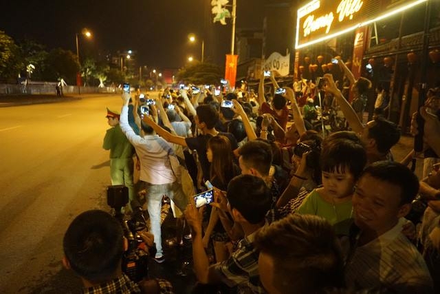 Tổng thống Obama đến Việt Nam: X&uacute;c động v&igrave; t&igrave;nh cảm của người d&acirc;n