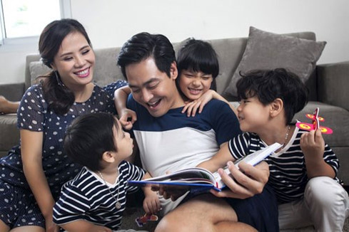 MC Phan Anh v&agrave; qu&aacute; khứ đẫm nước mắt 