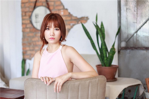 Hari Won l&ecirc;n tiếng x&oacute;a bỏ tin đồn chia tay Trấn Th&agrave;nh