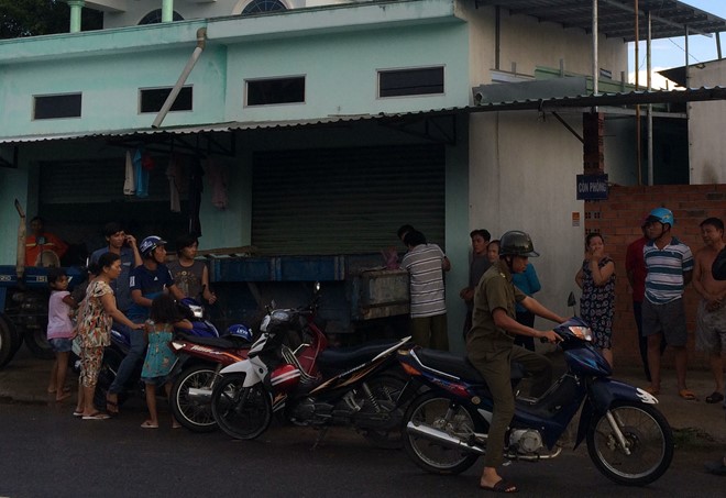 Nam thanh ni&ecirc;n gục chết dưới nh&aacute;t dao oan nghiệt của &lsquo;bạn nhậu&rsquo;