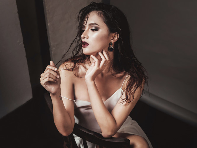 Hương Giang Idol là nữ ca sĩ chuyển giới nổi tiếng xinh đẹp nhất showbiz Việt.