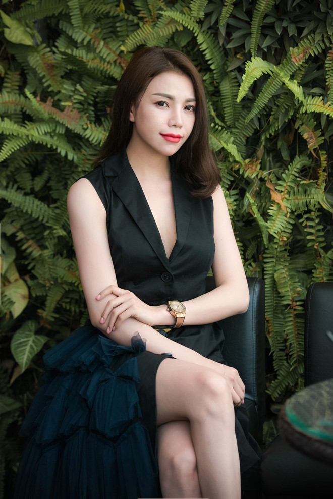 Tr&agrave; Ngọc Hằng bất ngờ hủy h&ocirc;n v&igrave; bạn trai đại gia hay ghen