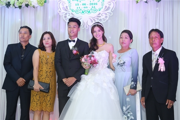 Kỳ H&acirc;n hạnh ph&uacute;c kh&ocirc;ng trọn vẹn v&igrave; bị mẹ Mạc Hồng Qu&acirc;n phản đối?