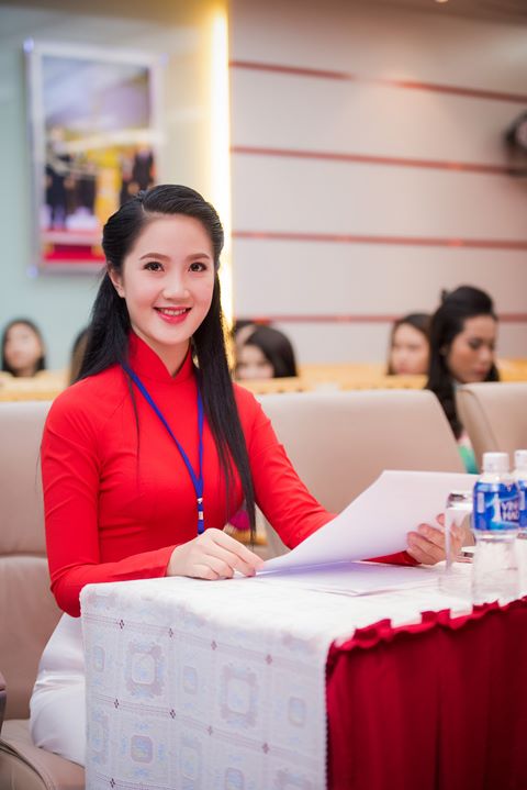 Trần Ngô Thu Thảo được khen ngợi rất nhiều về nhan sắc, đặc biệt là khuôn miệng và nụ cười rất duyên. 