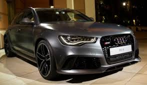 Sau khi được nâng cấp, khối động cơ V8 4.0l tăng áp kép của chiếc xe đã được nâng công suất từ 420 lên thành 580 mã lực. Ngoài ra, hệ thống treo cũng được độ lại theo đúng cấu hình của RS6 Avant.