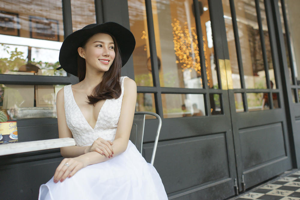 Lê Hà từng được biết đến là người yêu của cầu thủ điển trai Mạc Hồng Quân. 