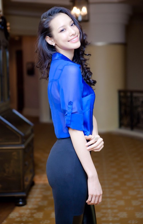 Cô nàng LiLy Nguyễn nhí nhảnh, dễ thương đã khiến cả 3 huấn luyện viên The Face thích thú.