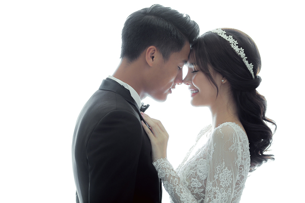 Mới đây, bộ ảnh cưới của ‘cặp đôi tai tiếng’ Kỳ Hân và Mạc Hồng Quân đã được tiết lộ.