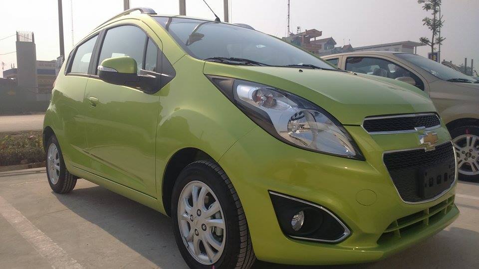 Chevrolet Spark LT có 6 màu cho khách hàng lựa chọn.