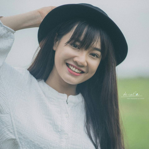 Dù đã hơn 25 tuổi nhưng Nhã Phương trẻ trung như học sinh trung học.