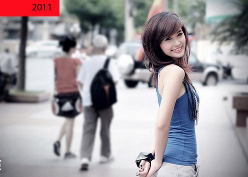 Gương mặt cô thanh mảnh và xinh đẹp hơn, cách make up của Đông Nhi cũng tinh tế hơn trước. Làn da của cô cũng trắng sáng hơn rất nhiều thuở mới vào nghề. Gương mặt cô thanh mảnh và xinh đẹp hơn, cách make up của Đông Nhi cũng tinh tế hơn trước. Làn da của cô cũng trắng sáng hơn rất nhiều thuở mới vào nghề.